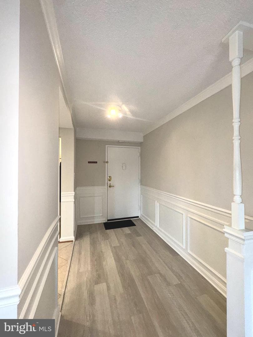 3800 Powell Lane #302 photo 2