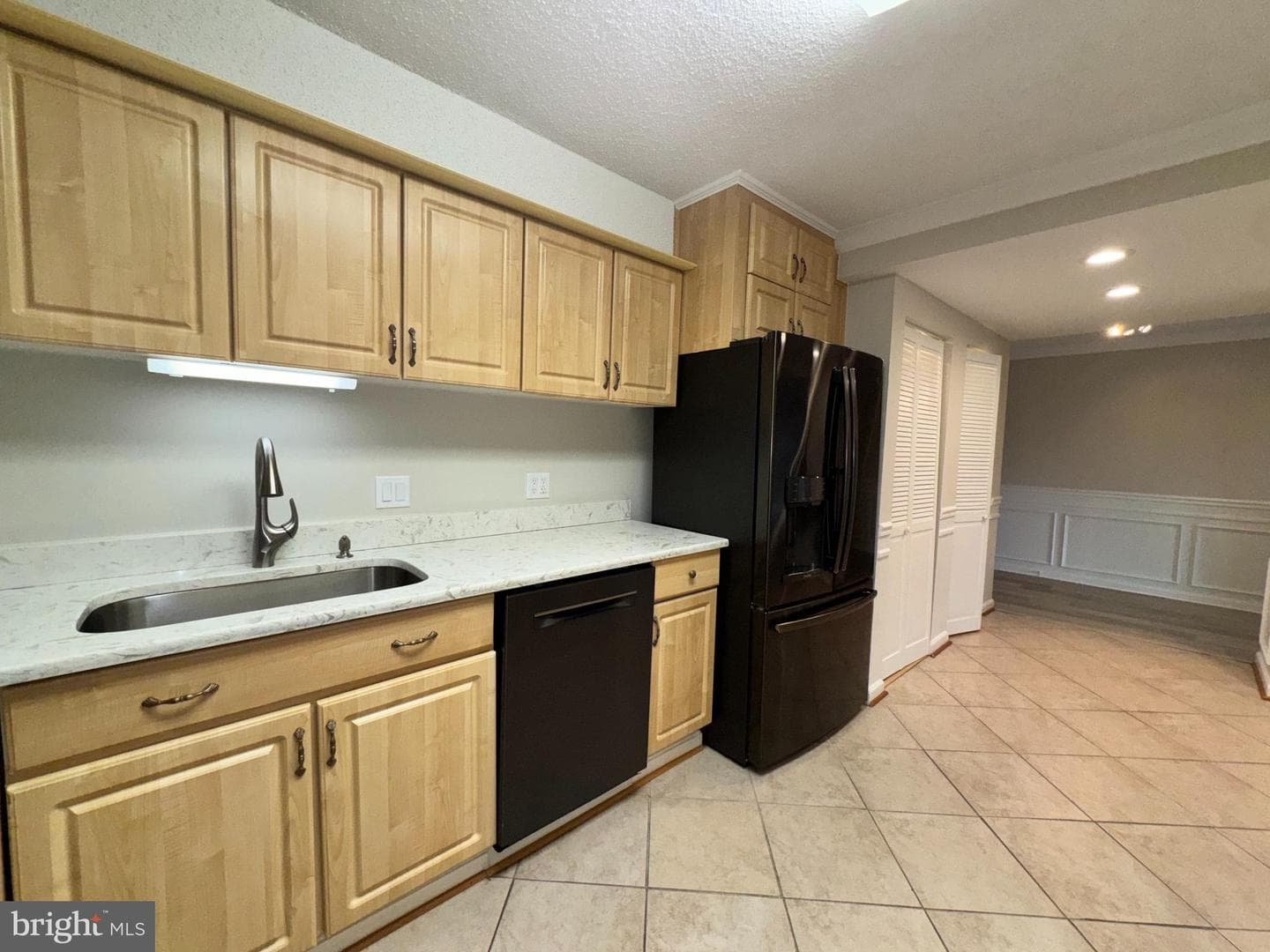 3800 Powell Lane #302 photo 4