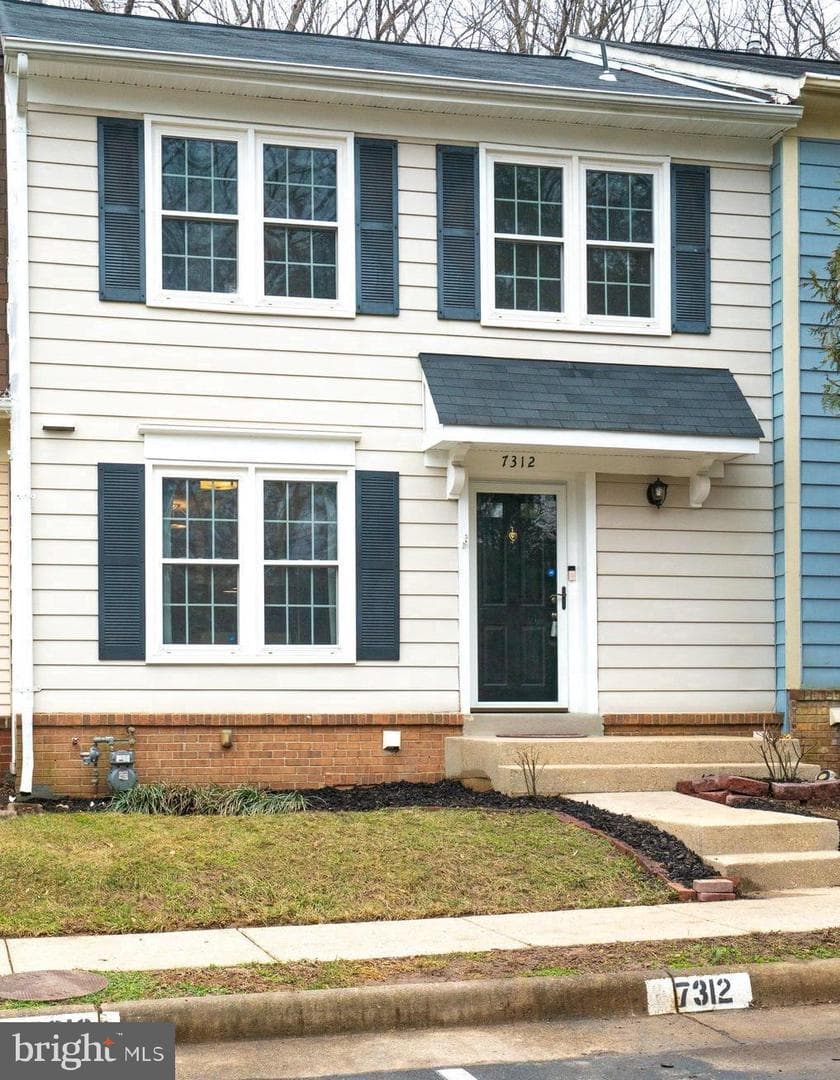 7312 Spring View Court photo 1