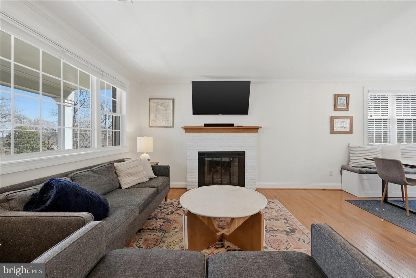 7309 Woodley Place photo 5