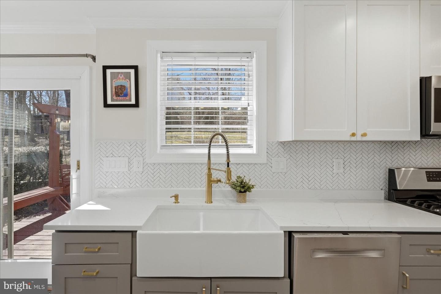 7309 Woodley Place photo 8