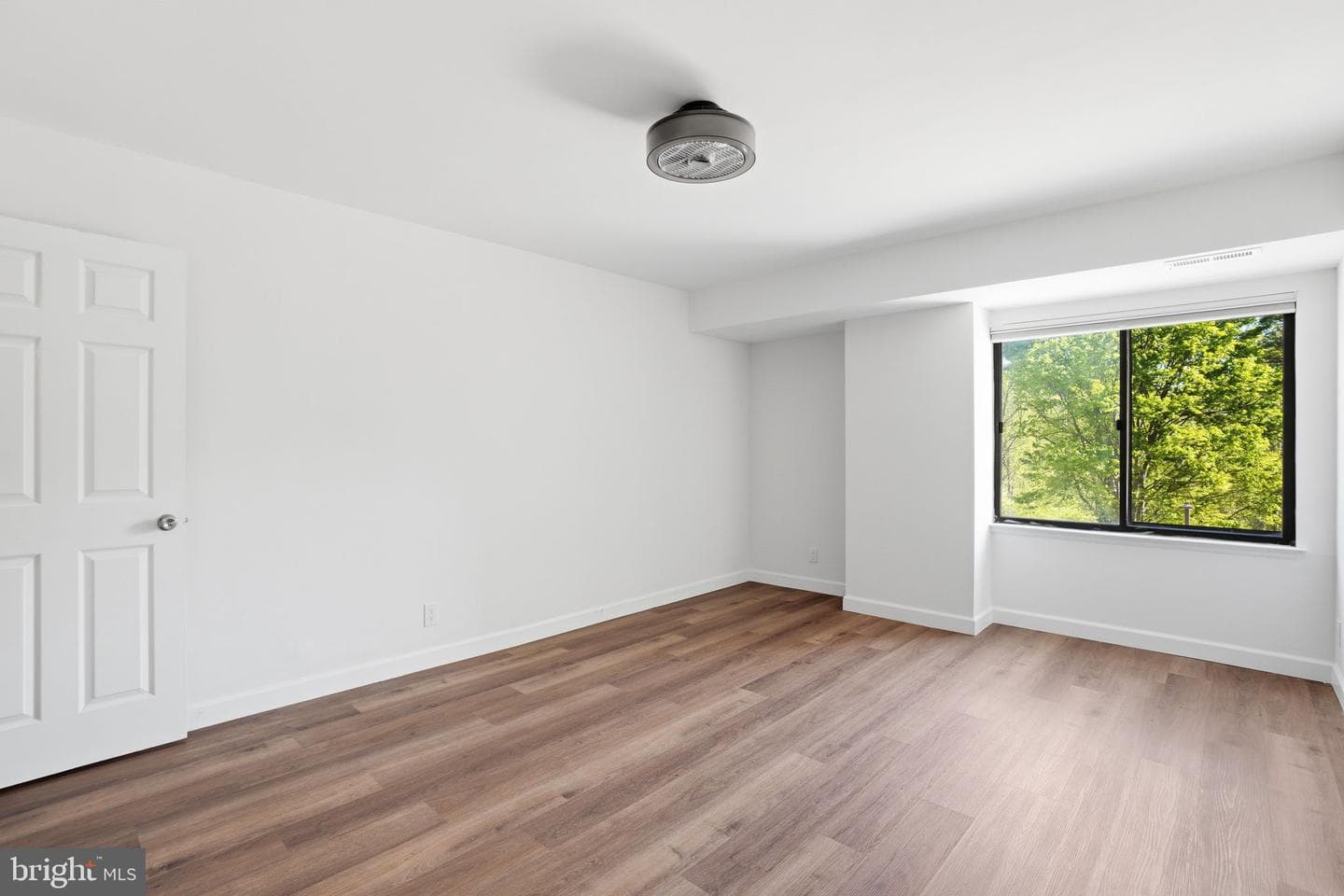 3800 Powell Lane #311 photo 8