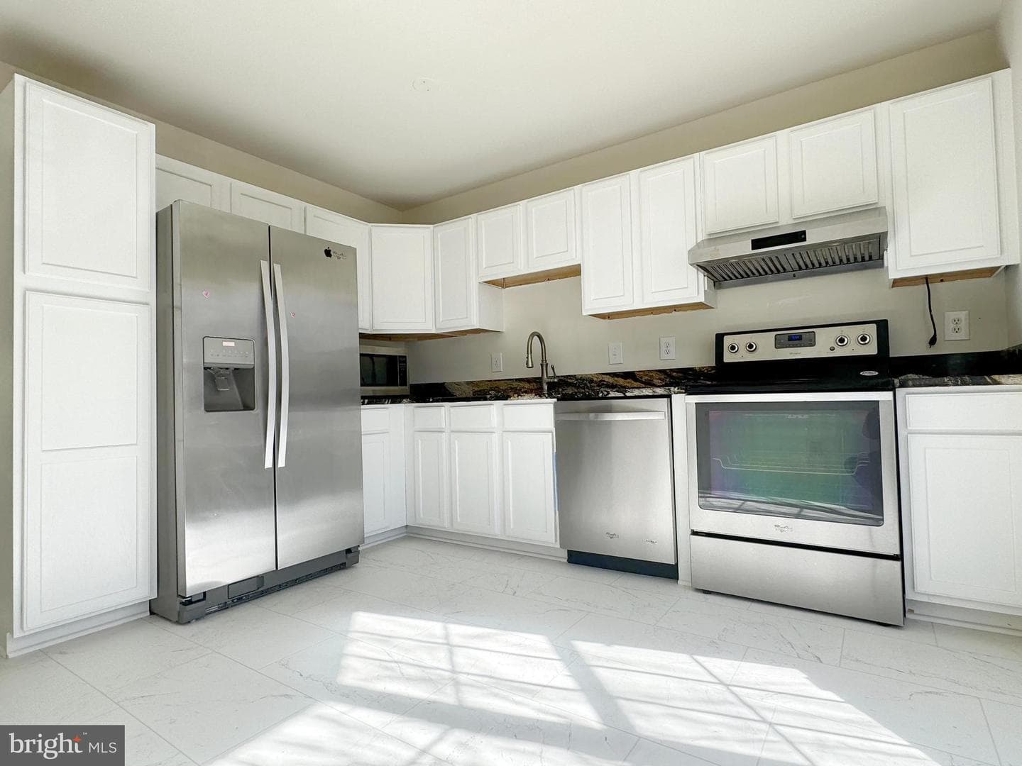 9615 Franklin Woods Place photo 2
