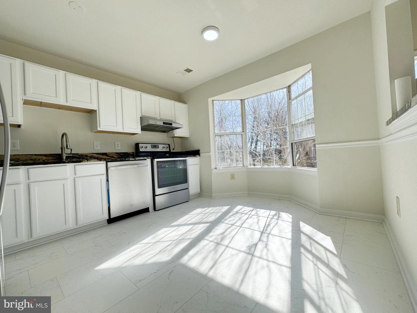 9615 Franklin Woods Place photo 3