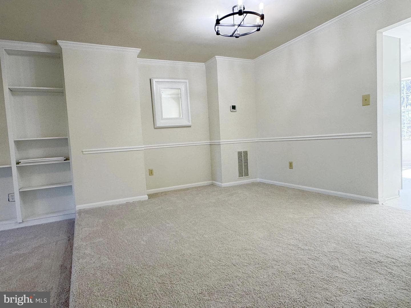 9615 Franklin Woods Place photo 5