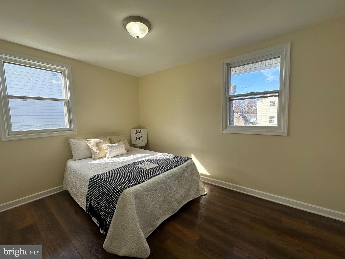 5530 Halwis Street photo 15