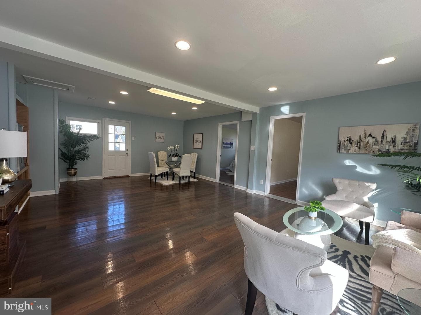 5530 Halwis Street photo 3