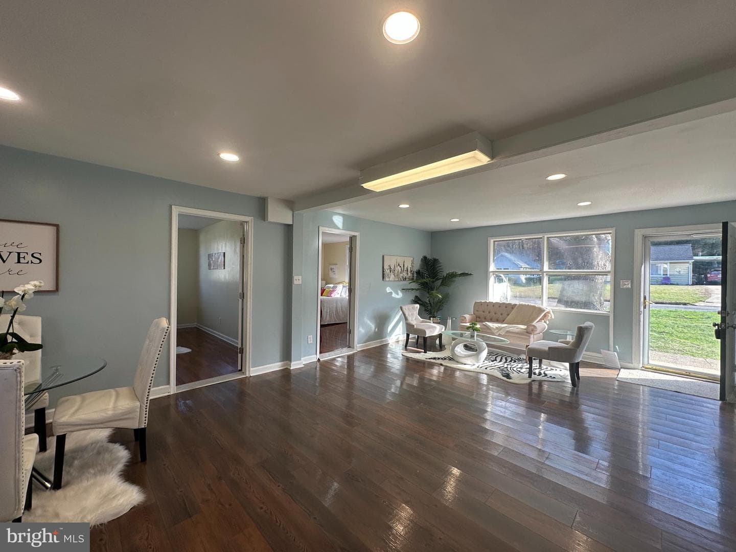 5530 Halwis Street photo 5