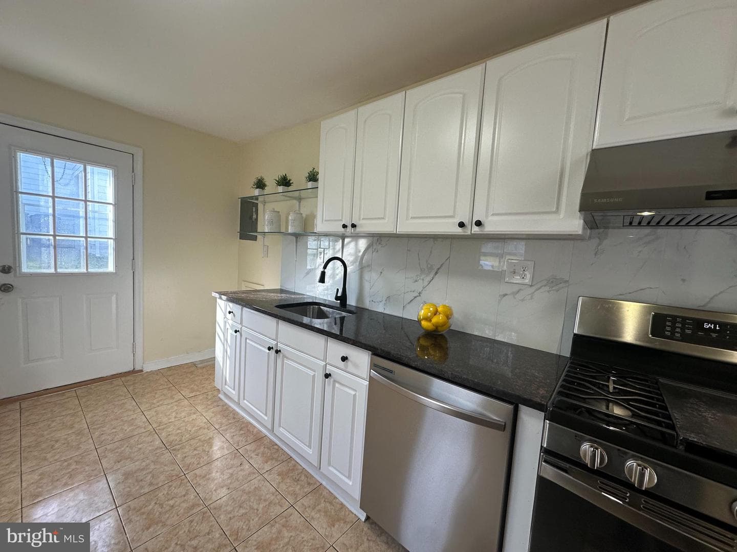 5530 Halwis Street photo 9