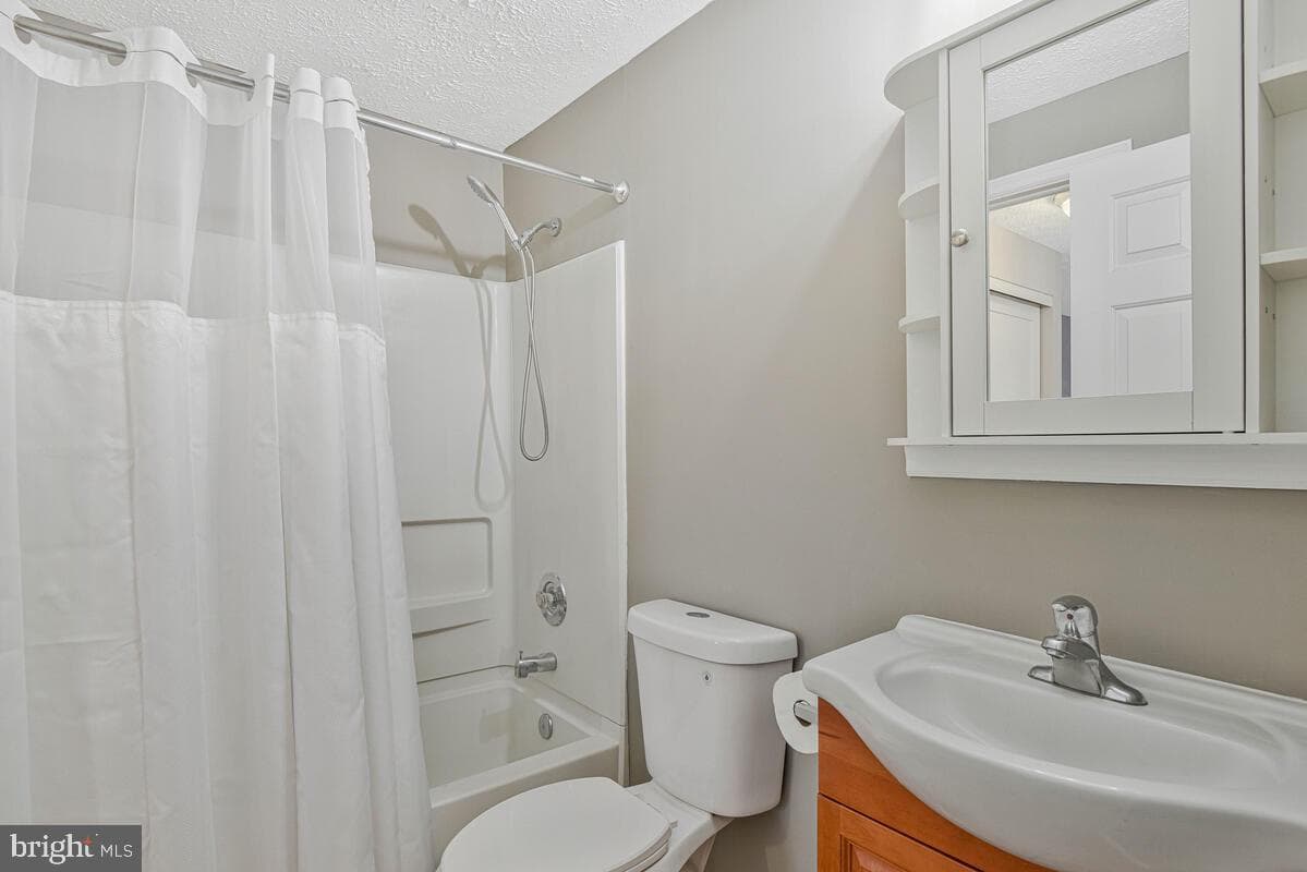 8524 Blue Rock Lane photo 16