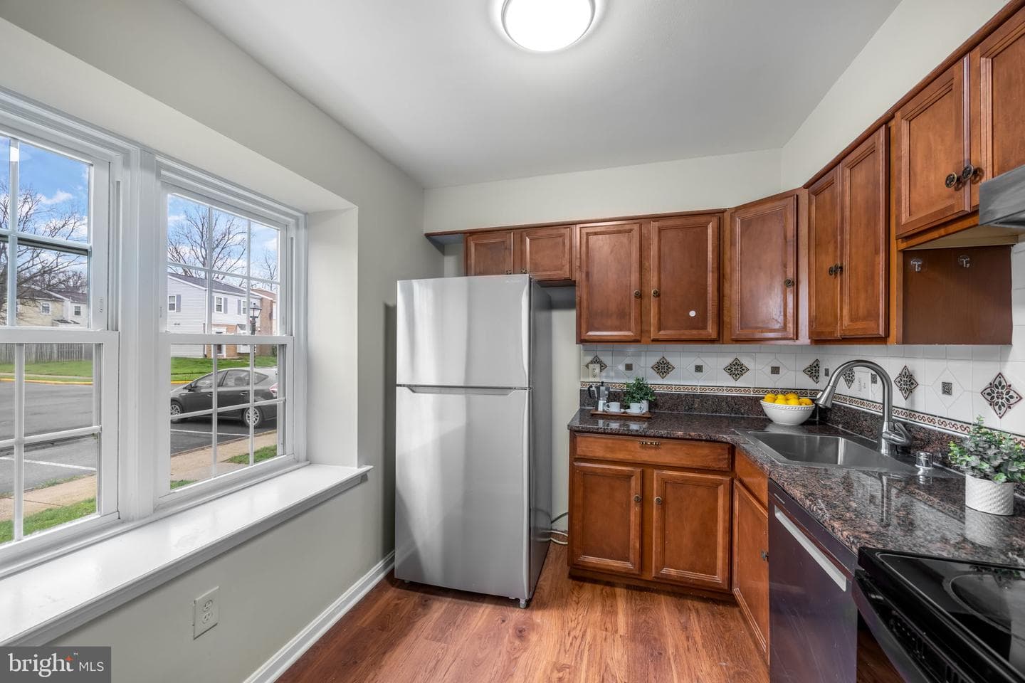 5822 Burke Manor Court photo 4