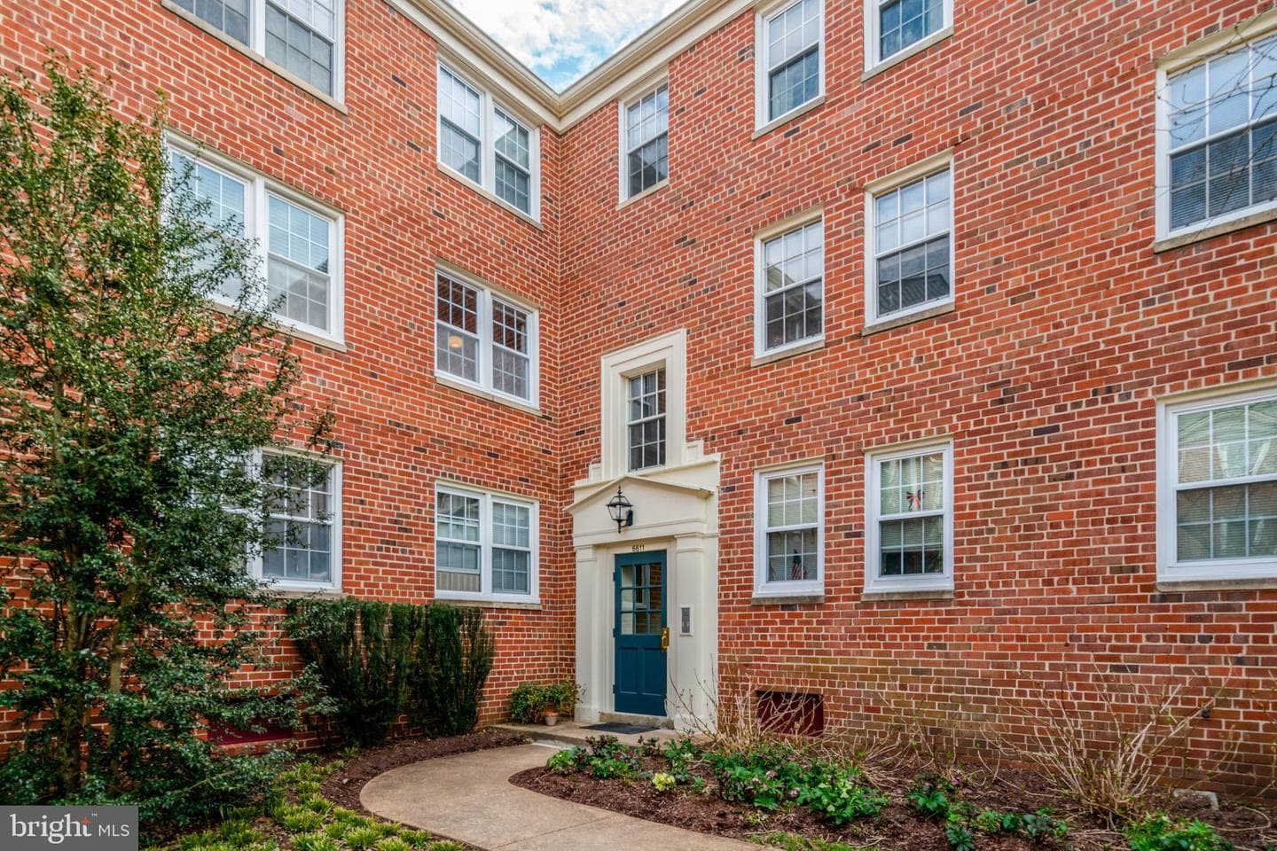 6611 E Wakefield Drive #b1 photo 2