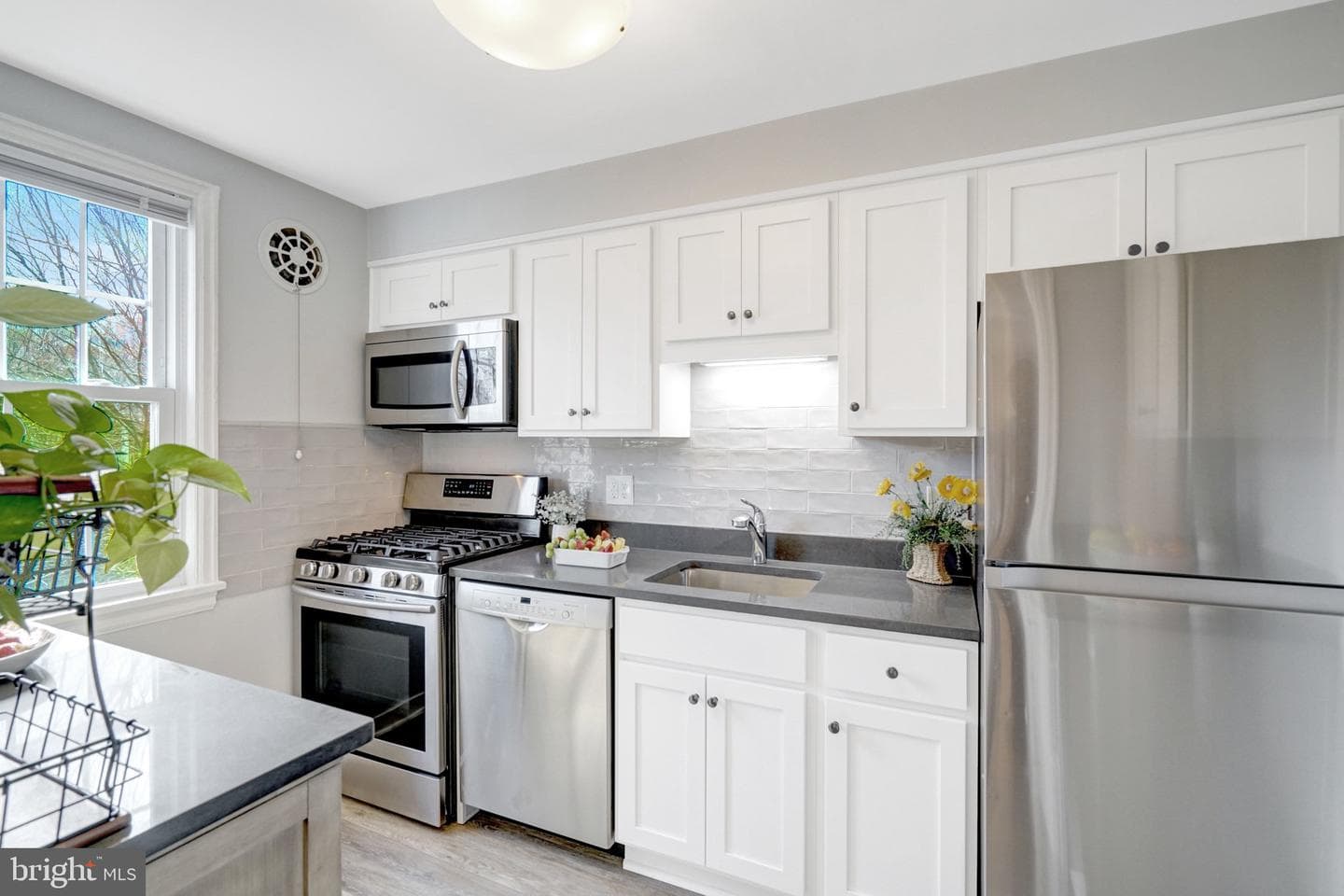 6611 E Wakefield Drive #b1 photo 5
