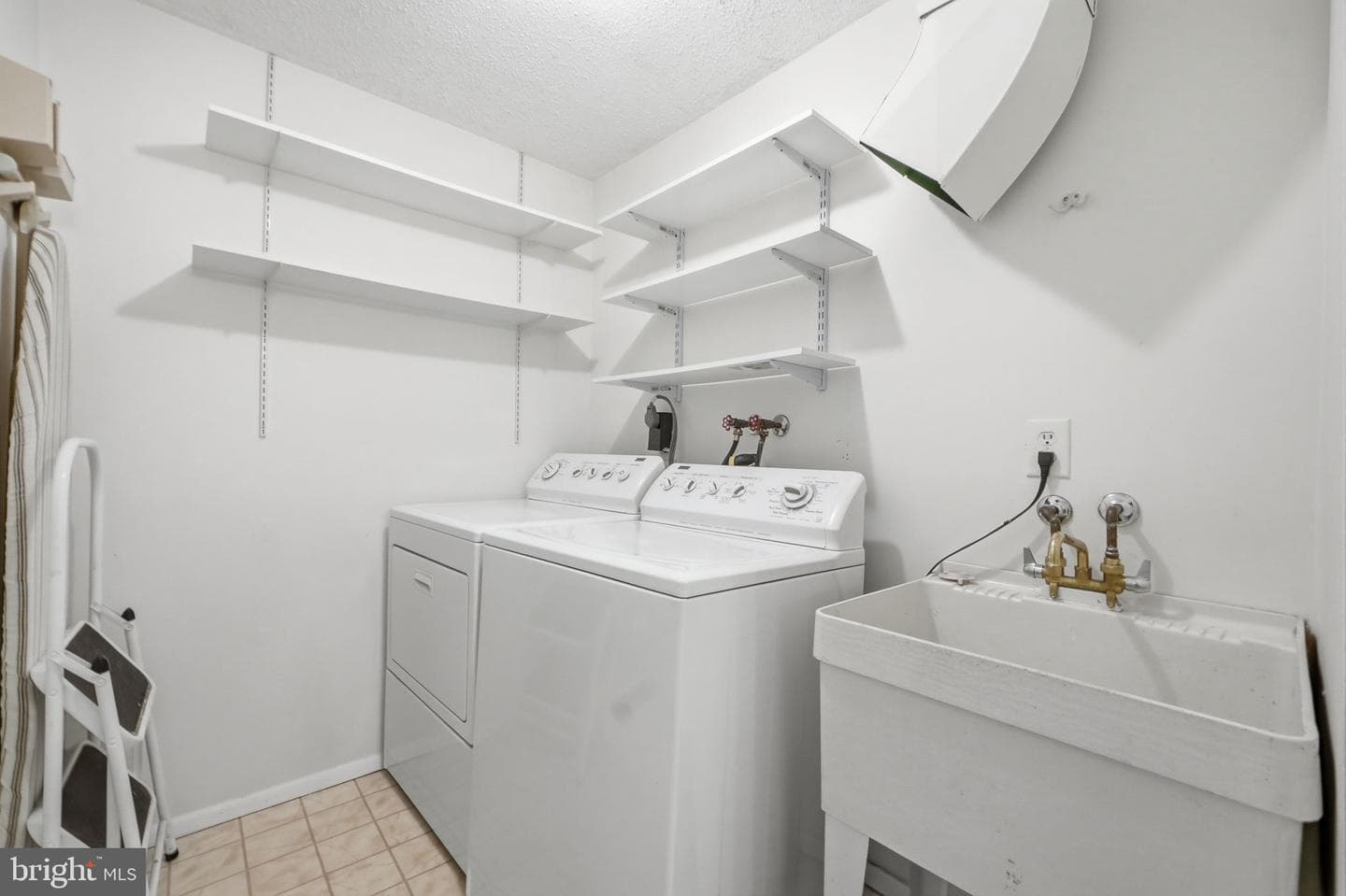 10302 Steamboat Landing Lane photo 16