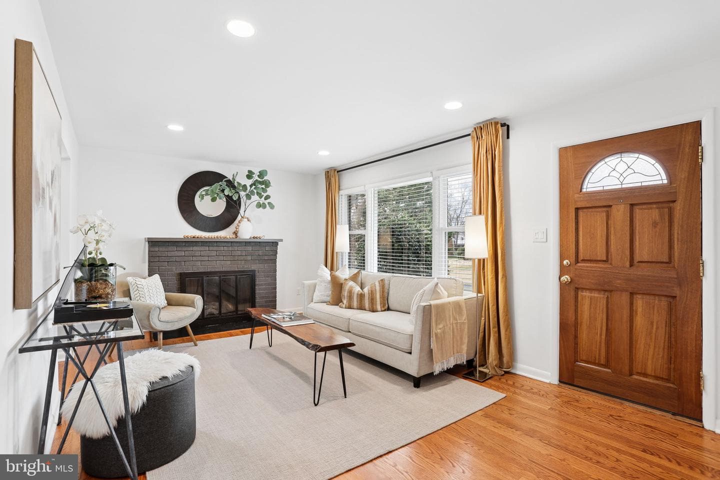 5909 Ridge View Drive photo 3