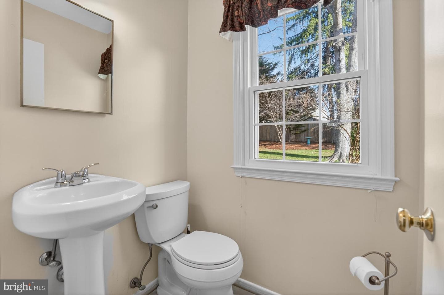 5401 Kinnerly Court photo 10