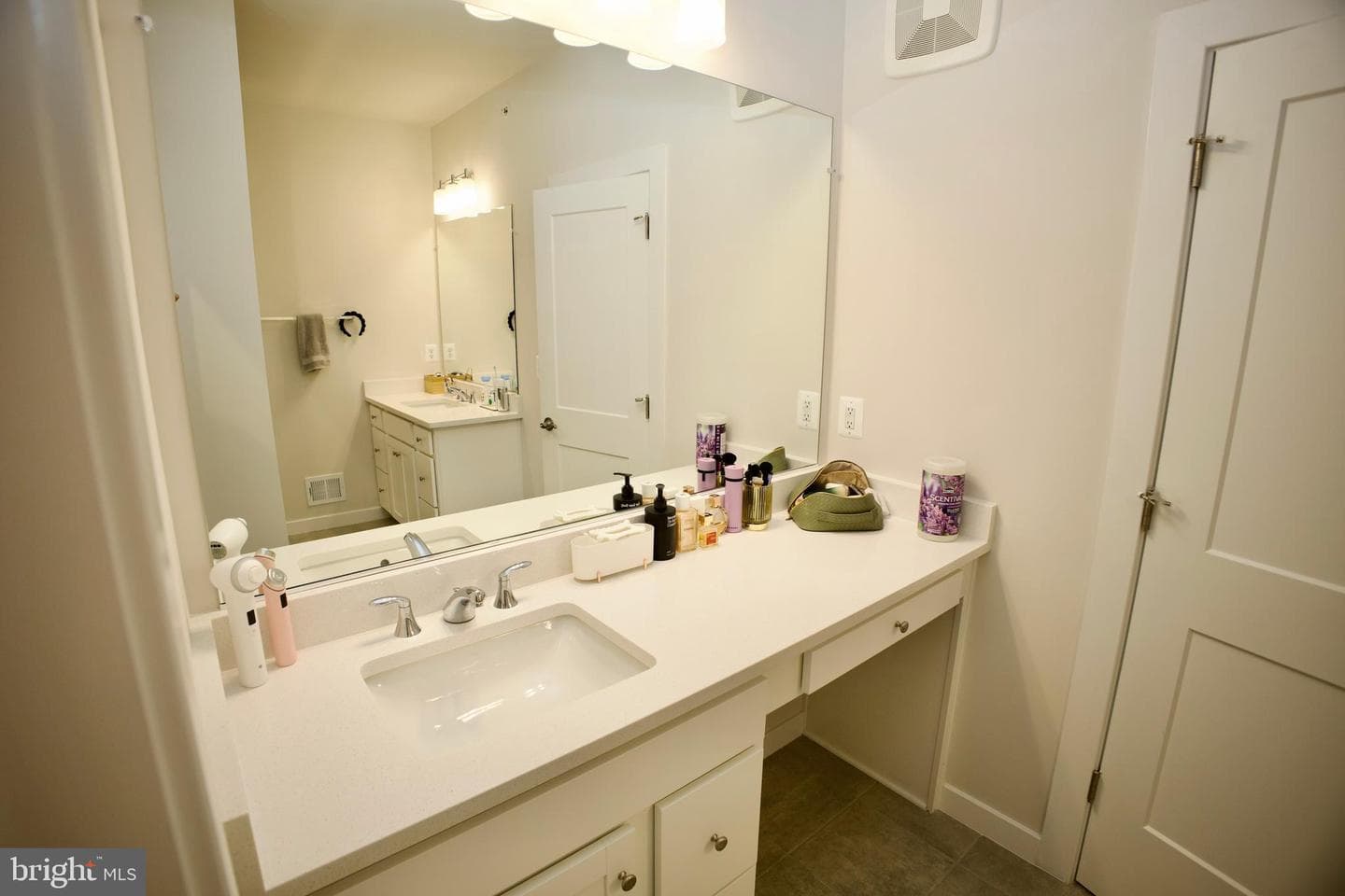 4619 Olivine Drive photo 11