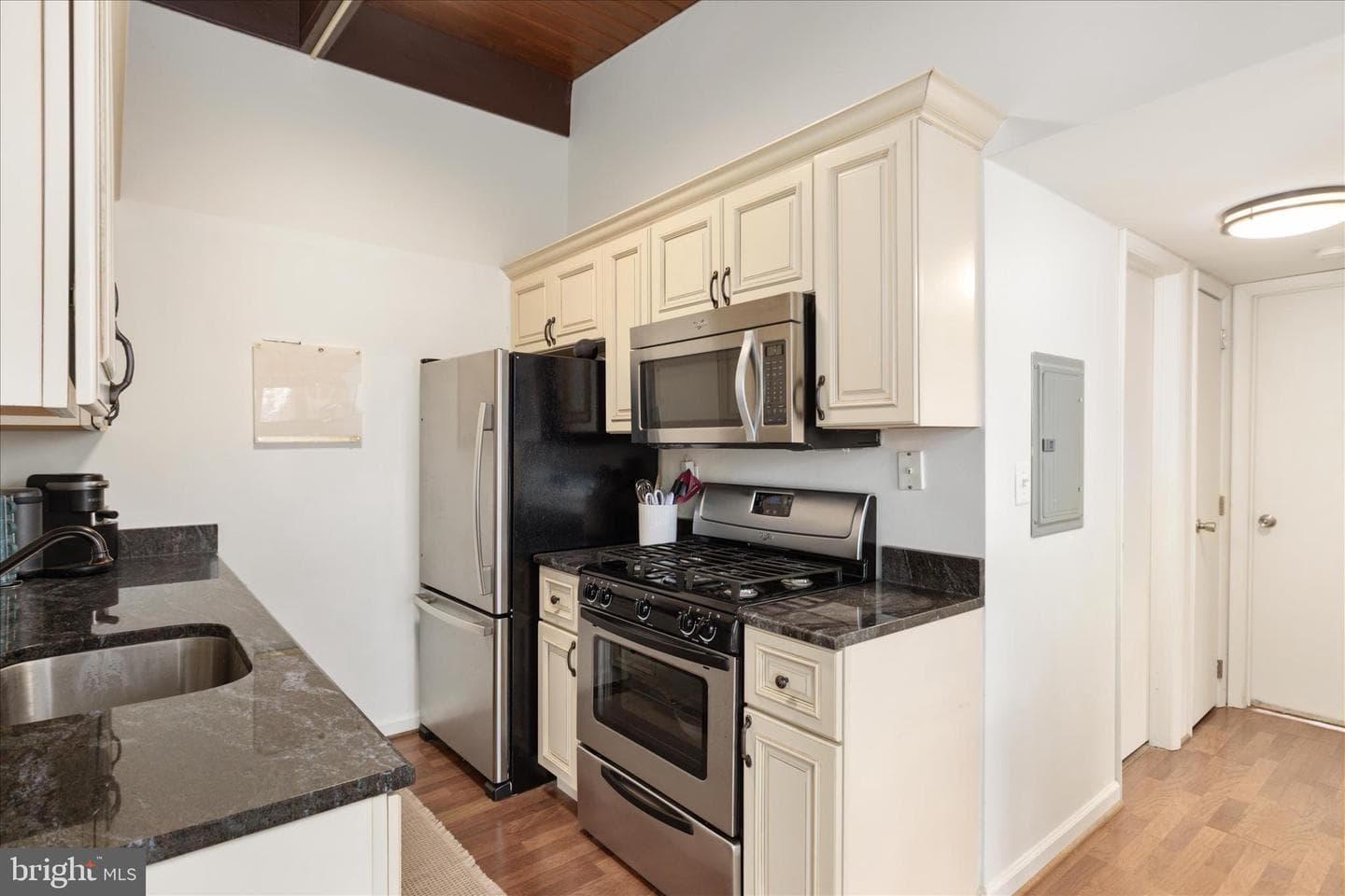 4901 Americana Drive #202 photo 12