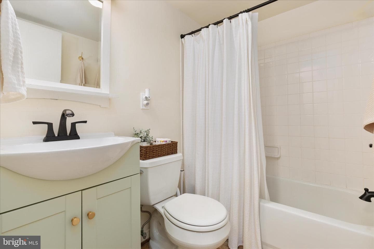4901 Americana Drive #202 photo 19
