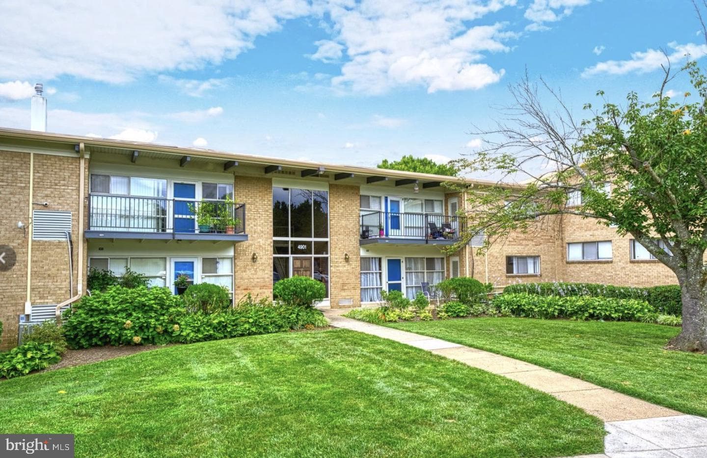 4901 Americana Drive #202 photo 2