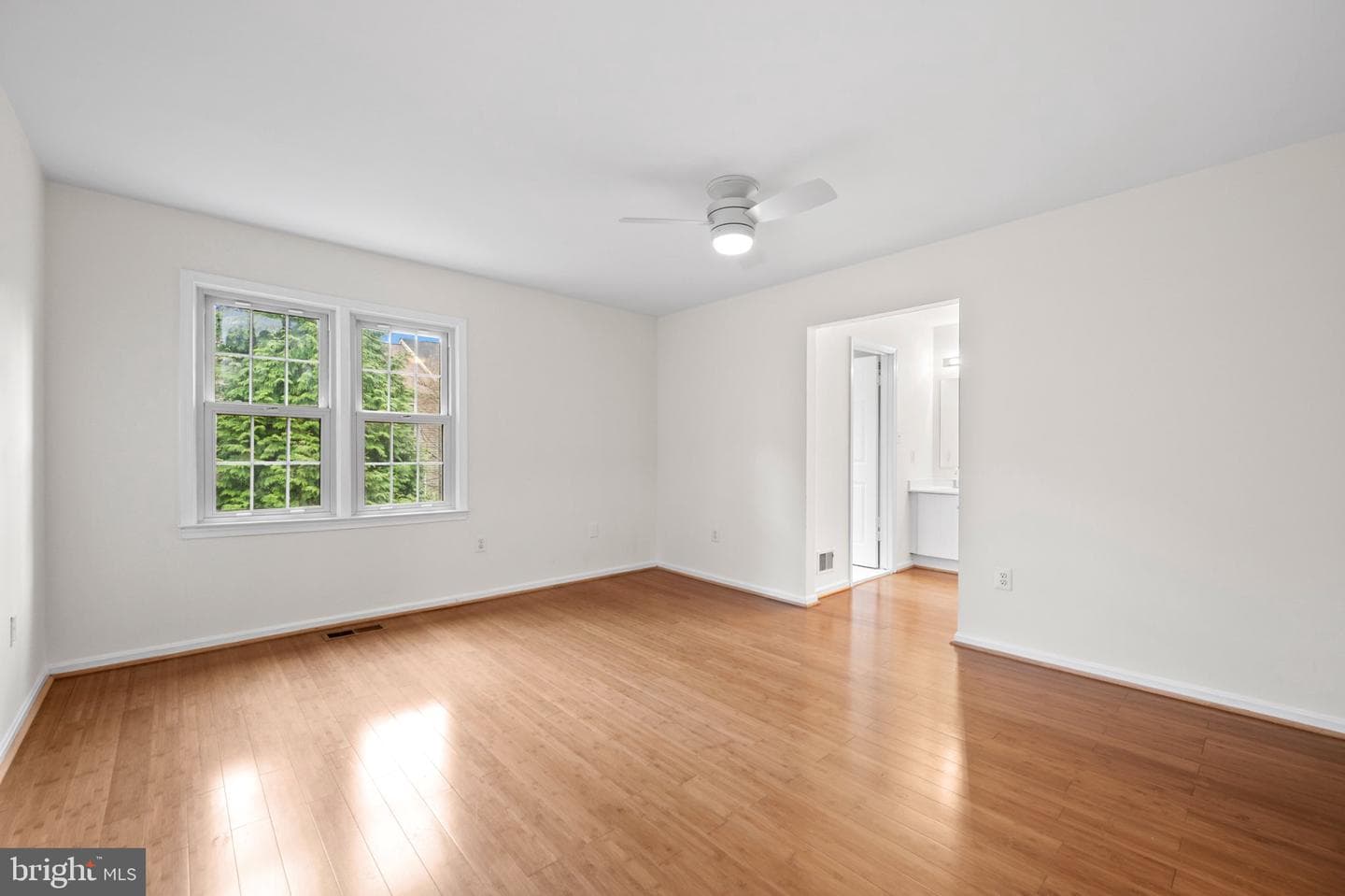 2880 Kelly Square photo 16
