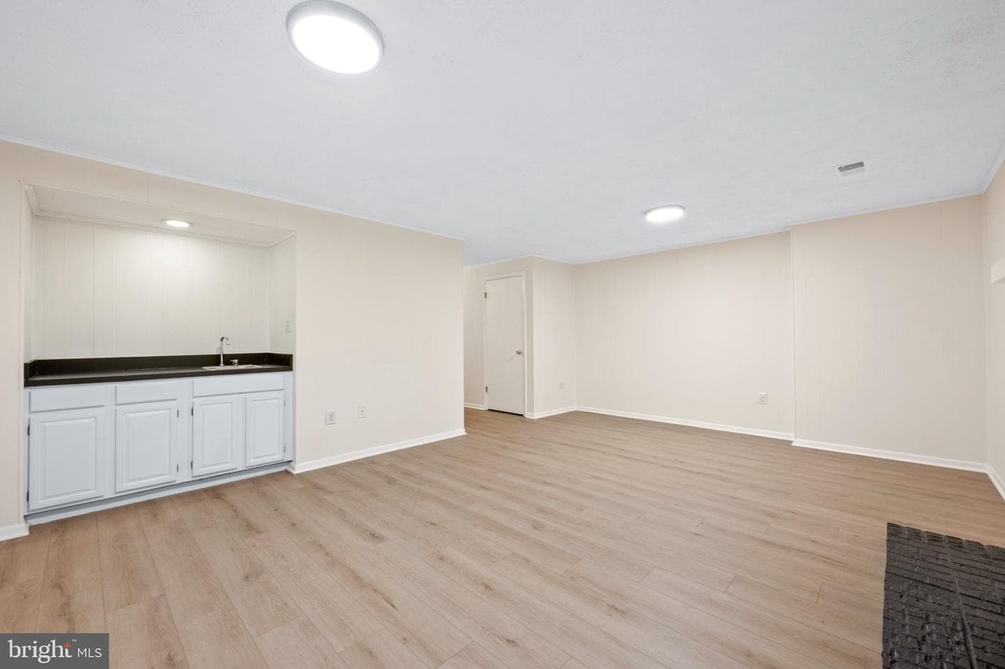 2880 Kelly Square photo 21