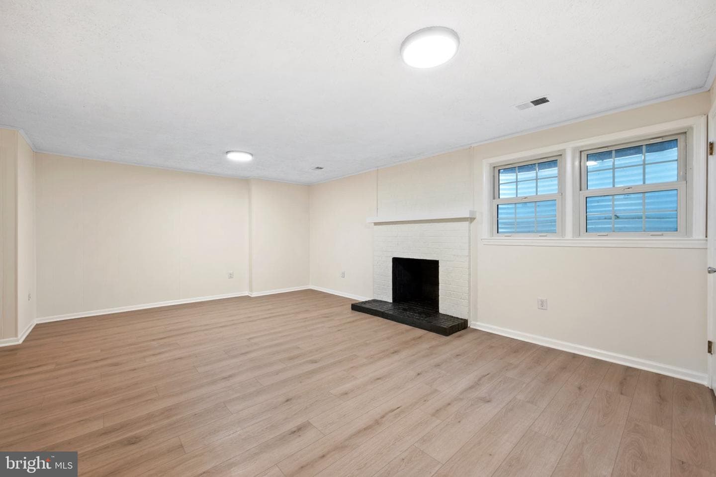 2880 Kelly Square photo 22