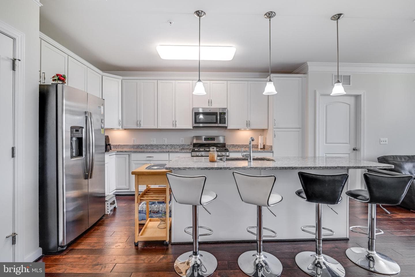 13722 Neil Armstrong Avenue #405 photo 4