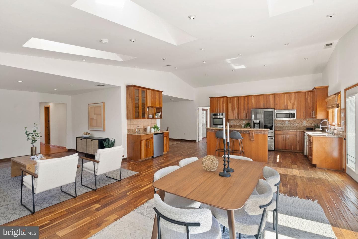 8737 Redman Street photo 18