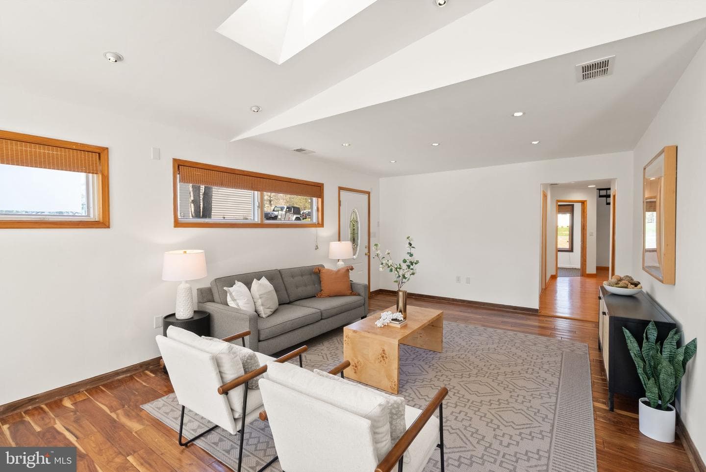 8737 Redman Street photo 21