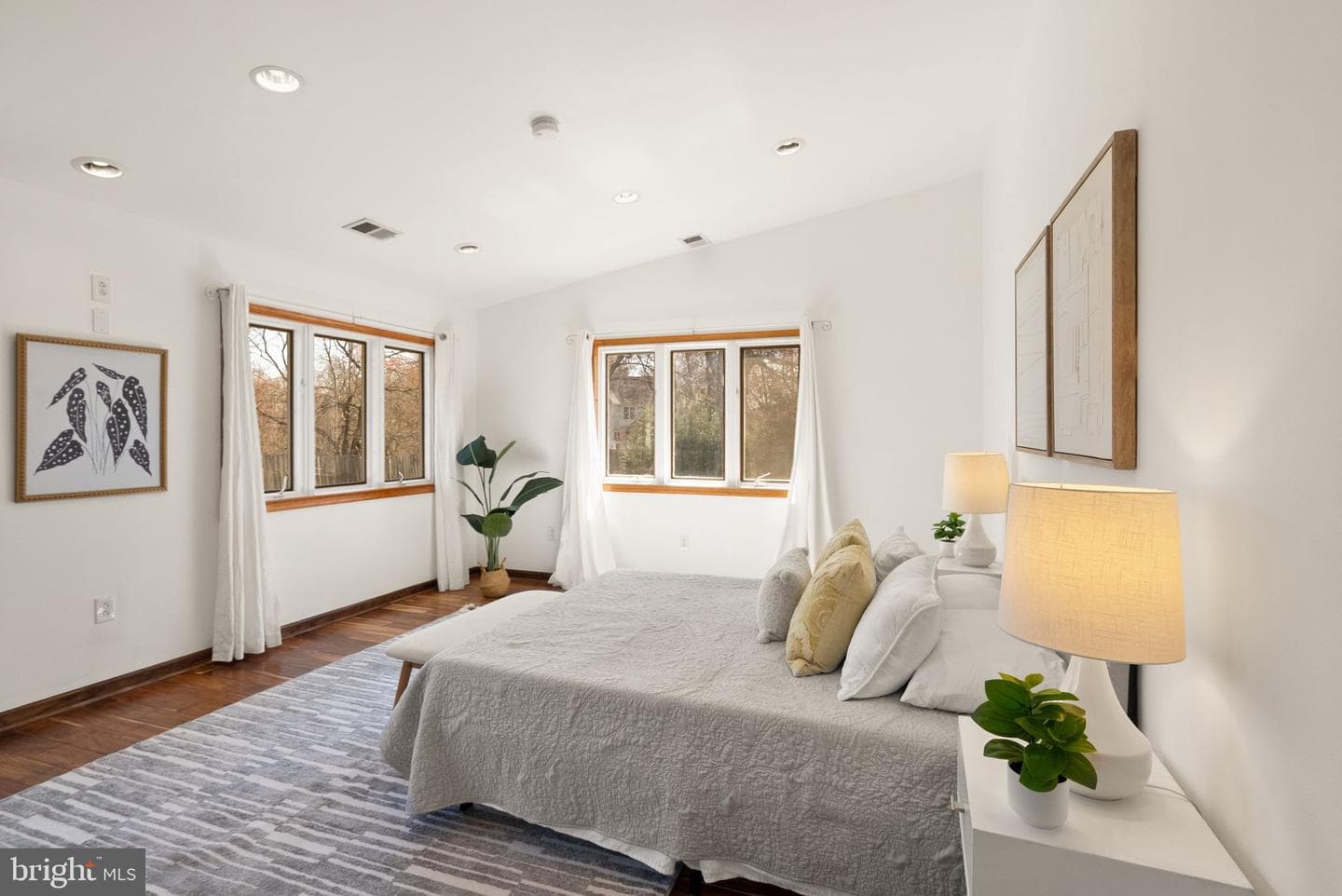 8737 Redman Street photo 24