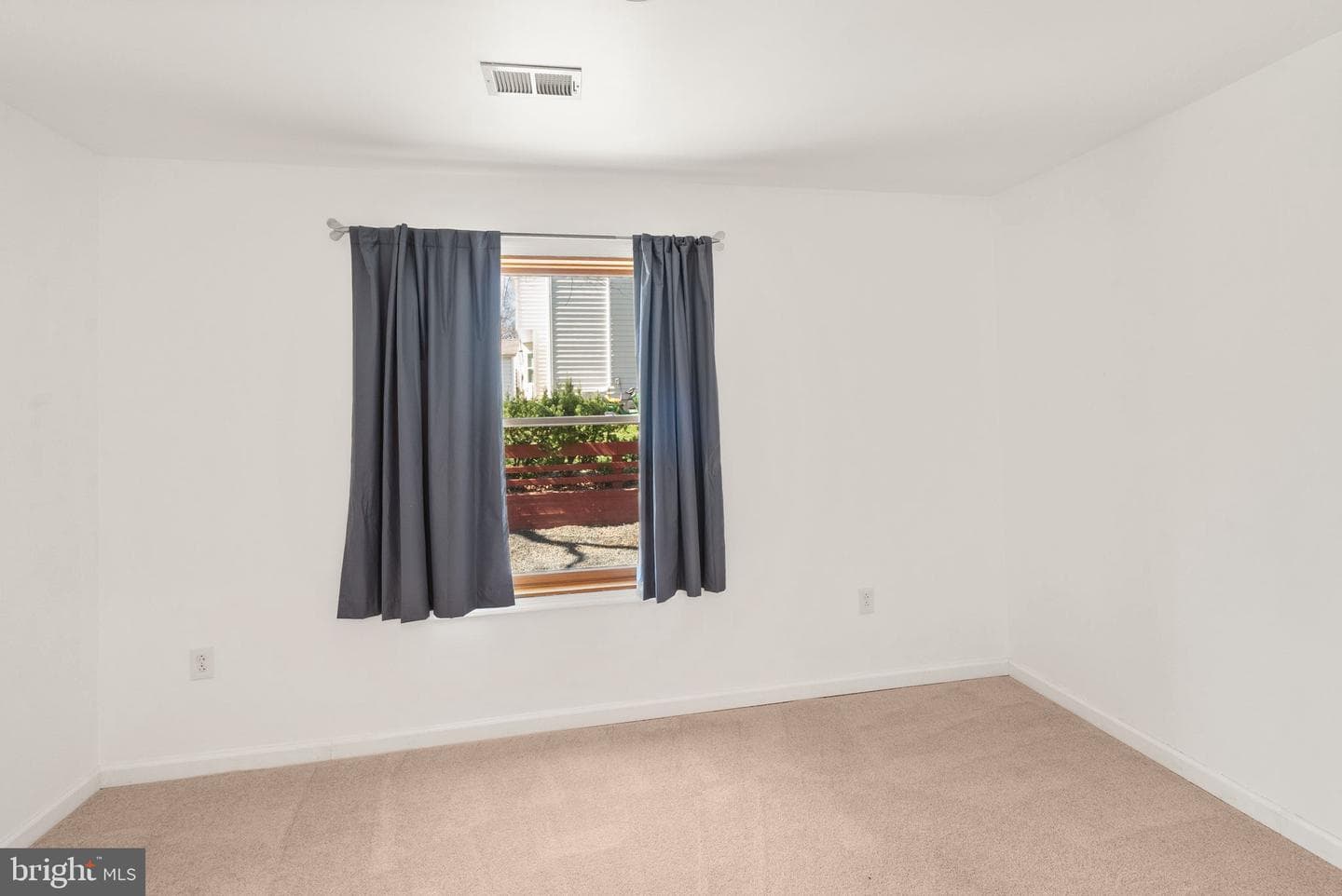8737 Redman Street photo 35
