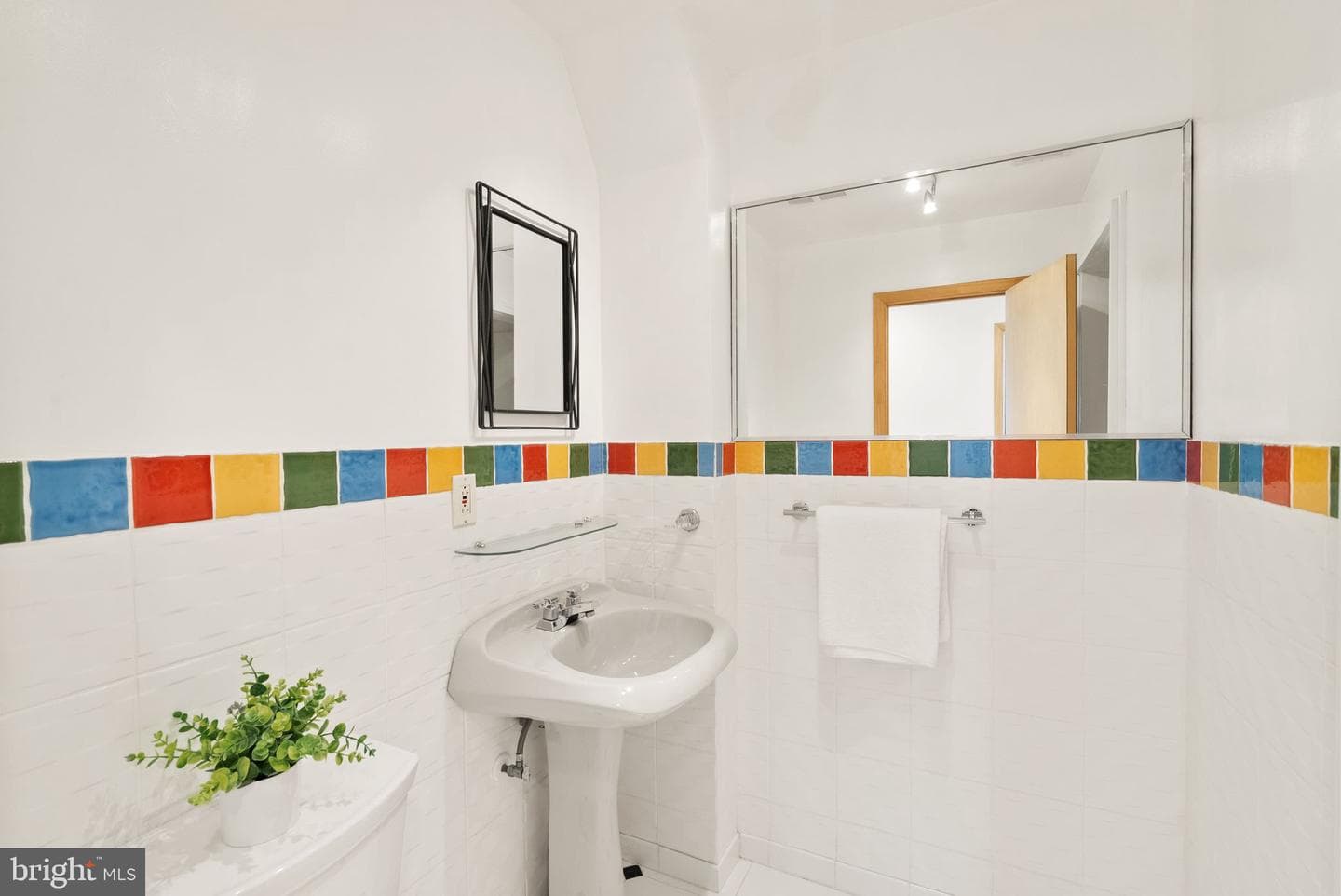 8737 Redman Street photo 40