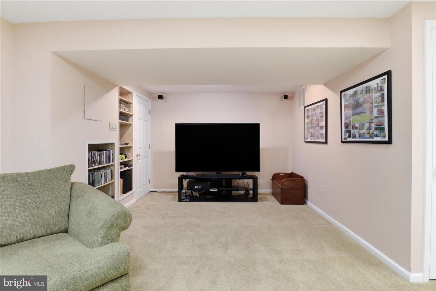 4226 Holborn Avenue photo 35