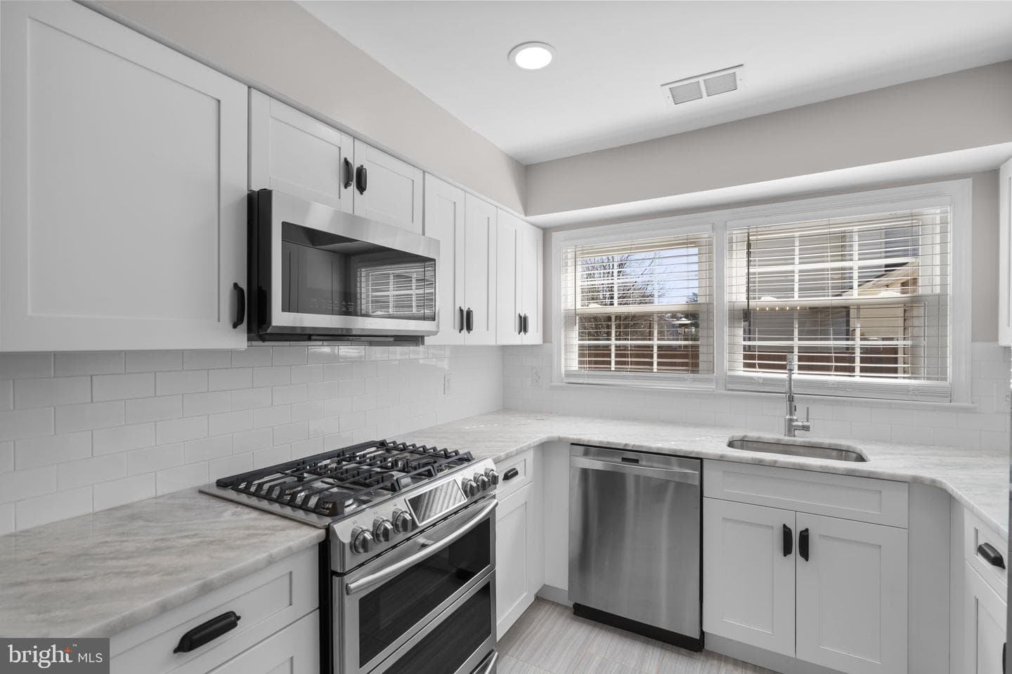 14420 Awbrey Patent Drive photo 15
