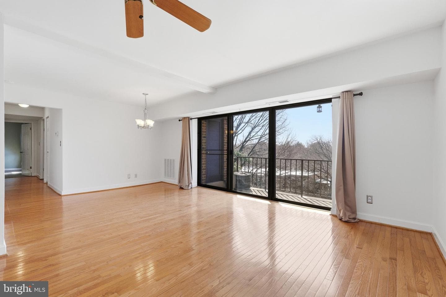 4414 Island Place #302 photo 12