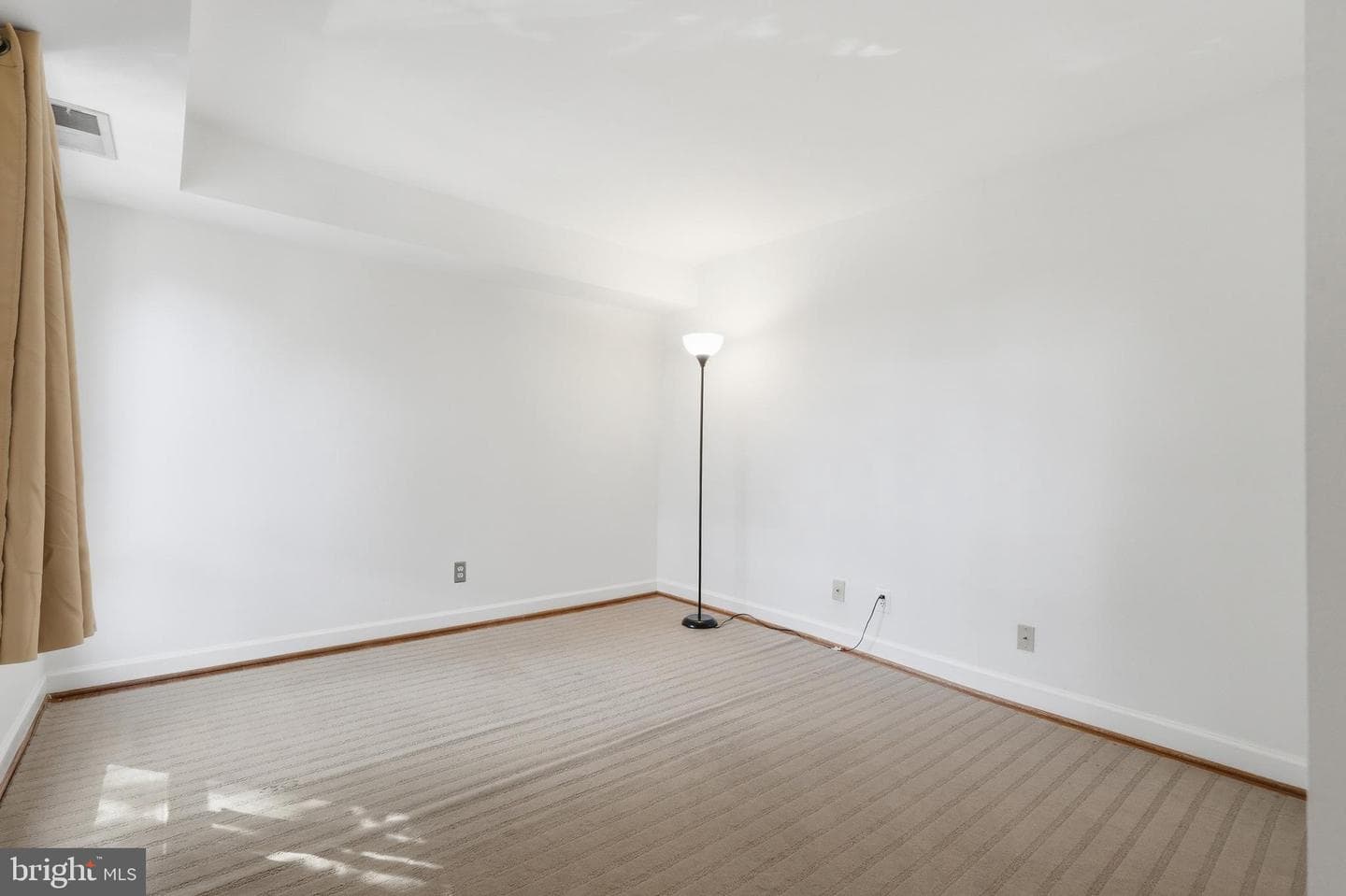 4414 Island Place #302 photo 24