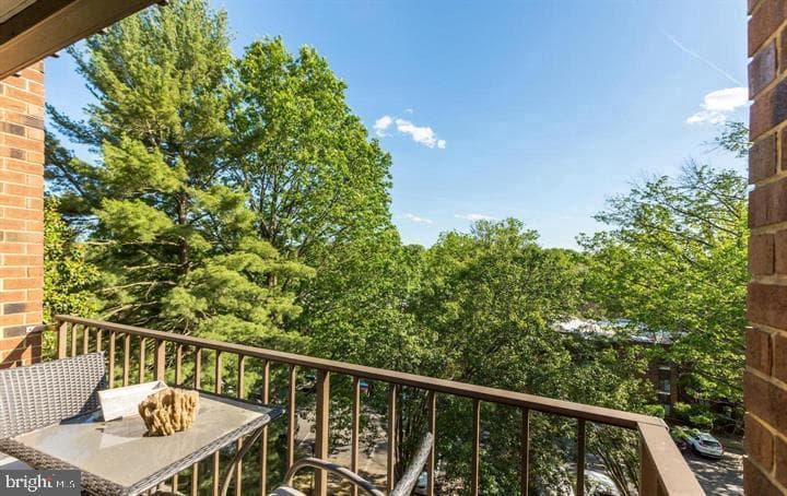 4414 Island Place #302 photo 6