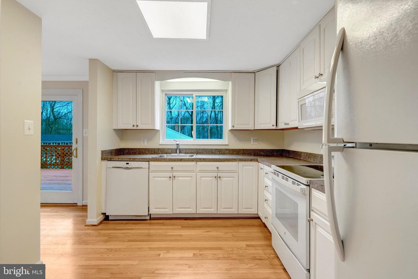 7743 Middle Valley Drive photo 3