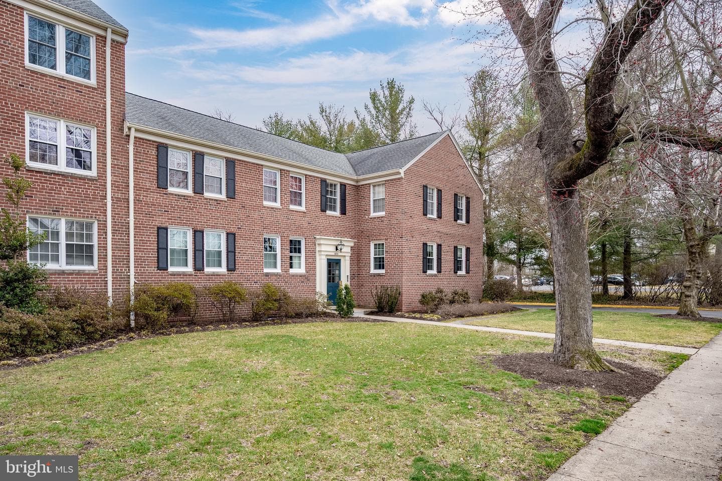6619 E Wakefield Drive #b2 photo 2