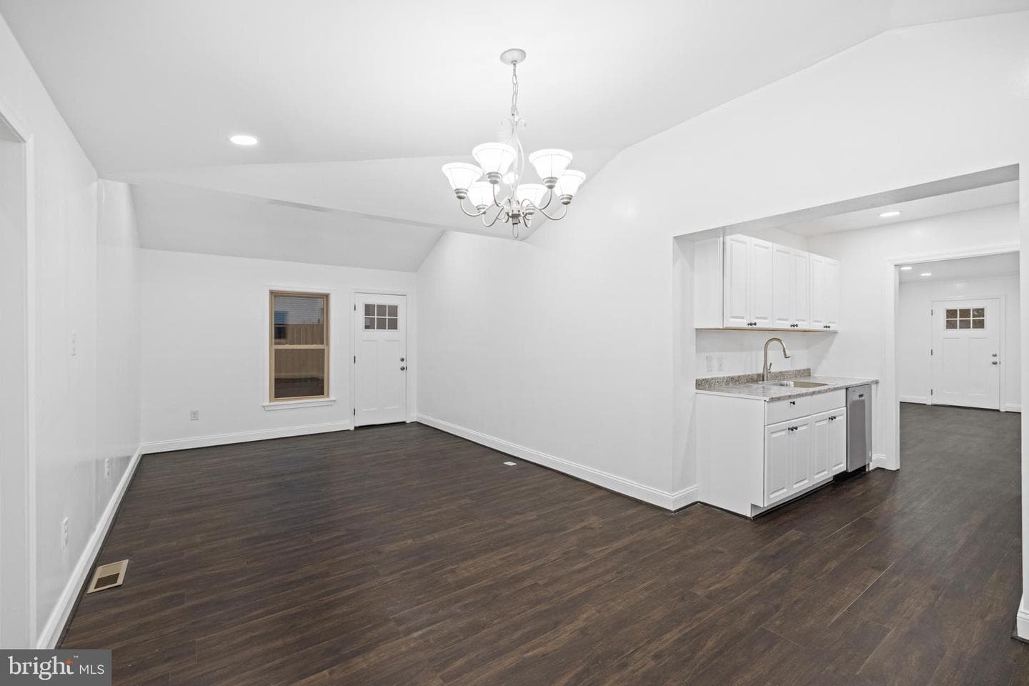 7213 Tyler Avenue photo 14