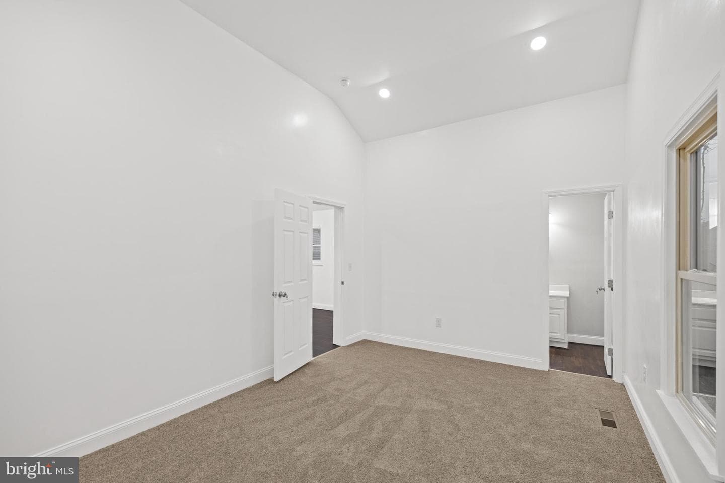 7213 Tyler Avenue photo 21