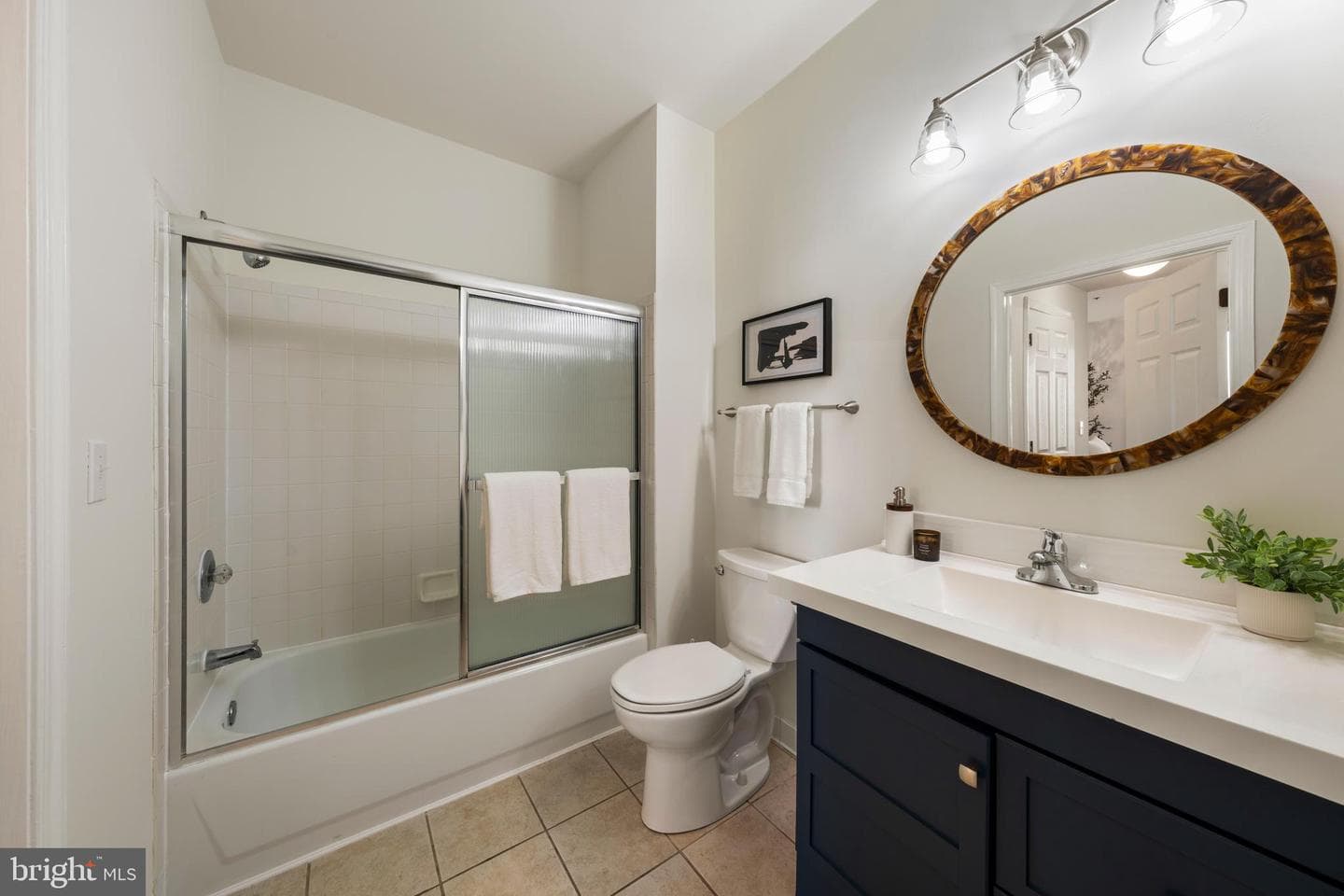 1625 International Drive #314 photo 10