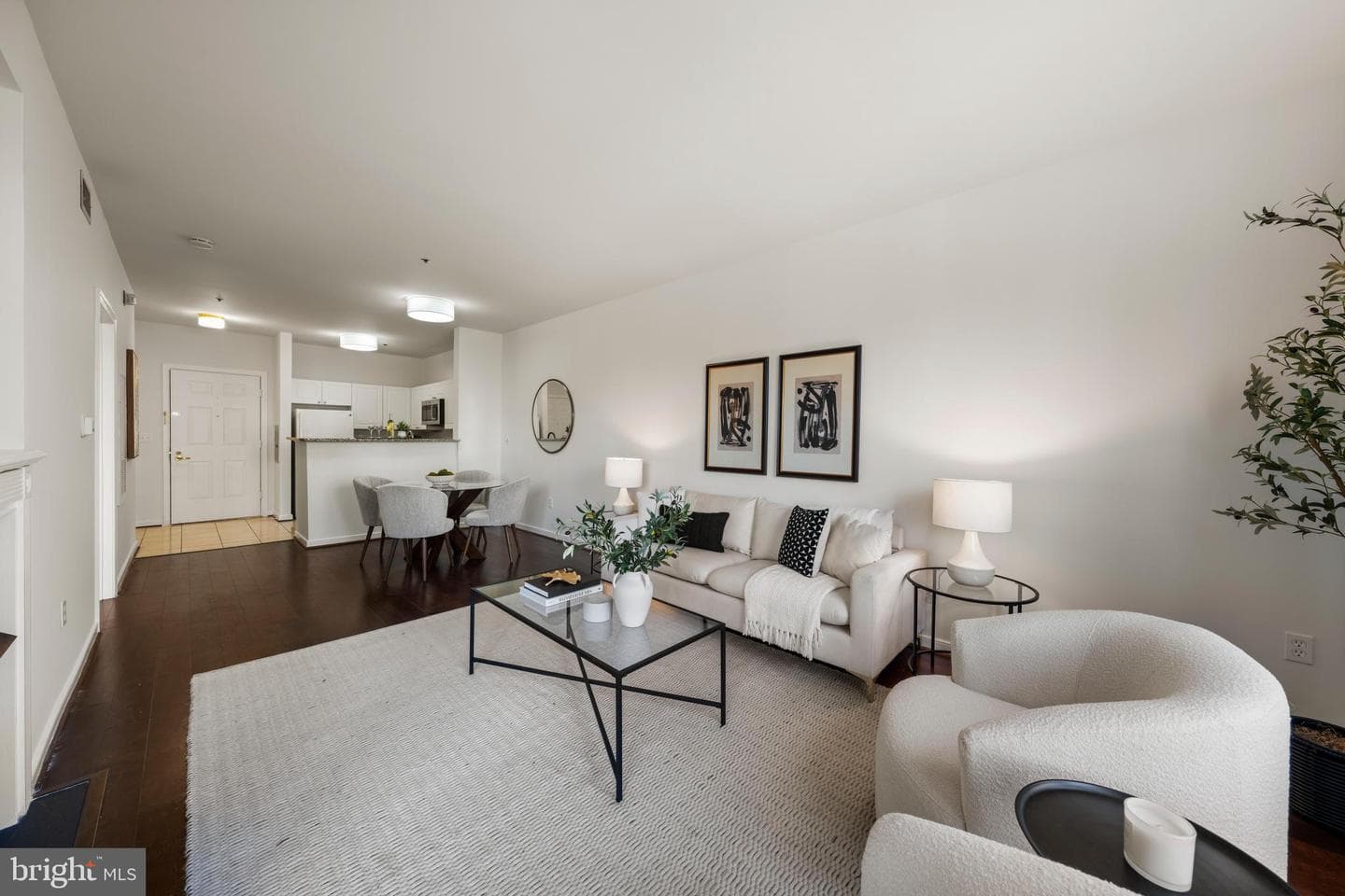 1625 International Drive #314 photo 5