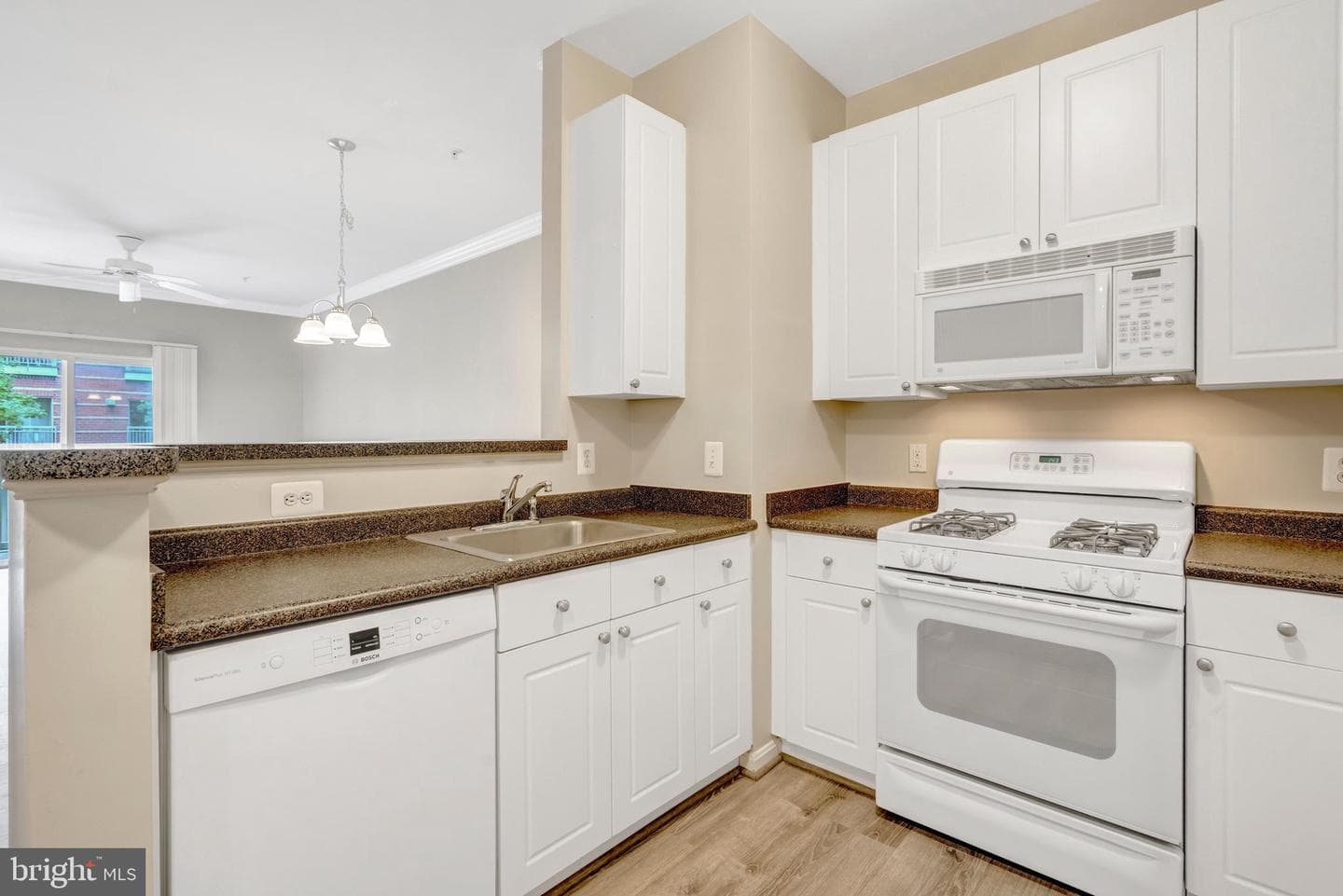 2765 Centerboro Dr # 247 photo 11