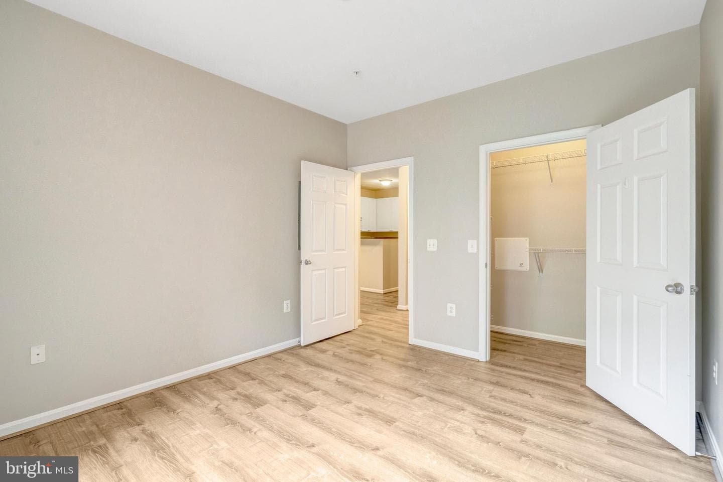 2765 Centerboro Dr # 247 photo 12