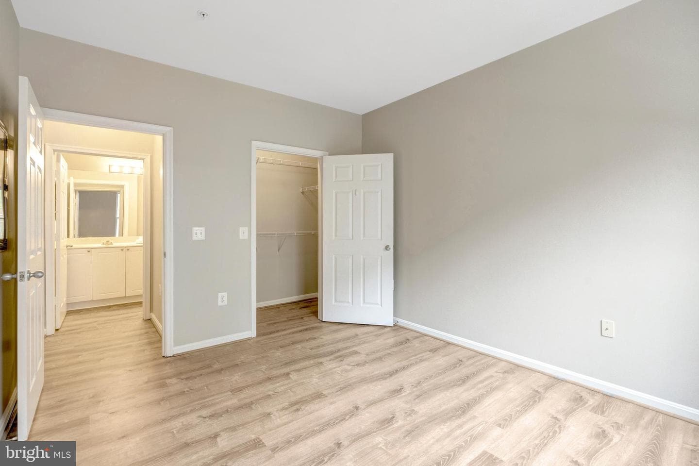 2765 Centerboro Dr # 247 photo 13