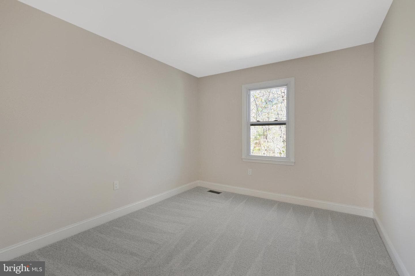 7820 Antiopi Street photo 42