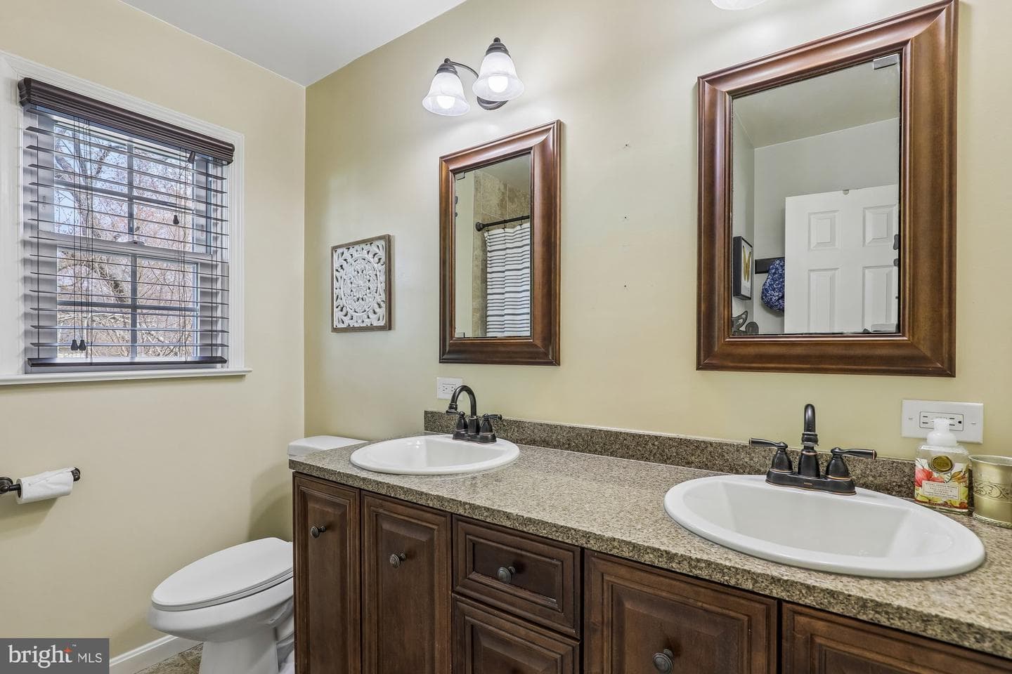 7823 Friars Court photo 42
