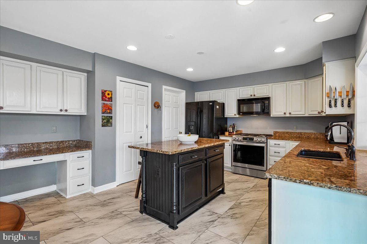 8307 Richlawn Terrace photo 4